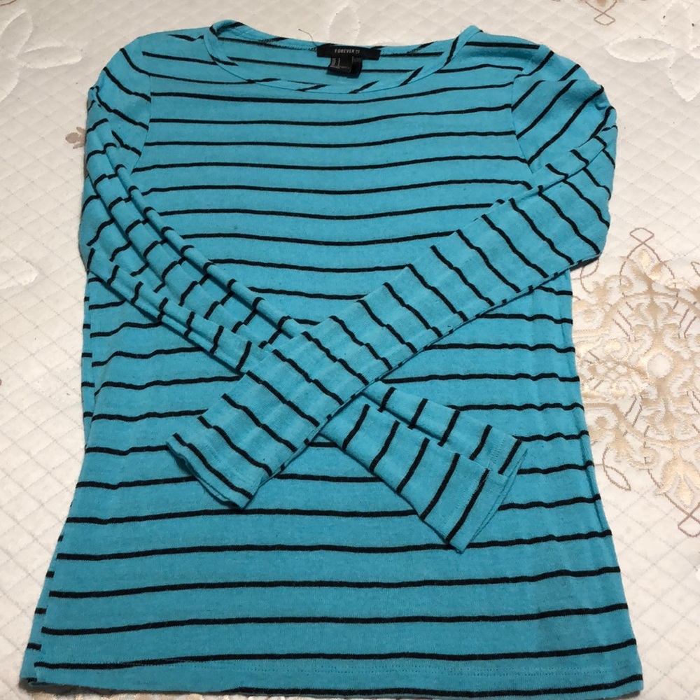 Forever 21 long sleeve shirt